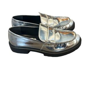 Tory Burch Lug-Sole Leather Loafers Women’s Size 8.5